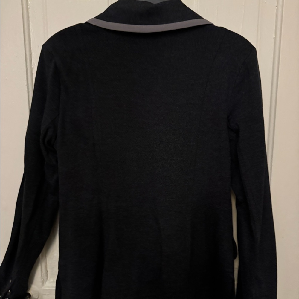 Cabi Women’s Black Tailored Button-Front Jacket - EUC - Picture 3 of 5